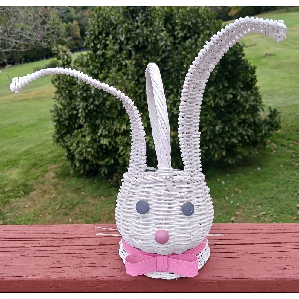 Vintage Rabbit Bunny Basket Woven White Wicker Cottage Planter Decor Grandmacore